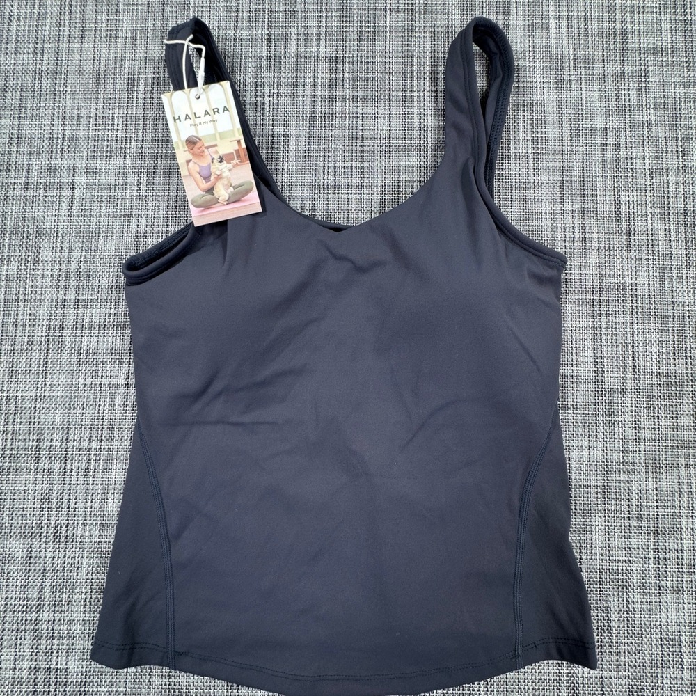 Halara Women's Tank Top Cloudful Built-in Bra Activewear Yoga Black Sz Small NWT
